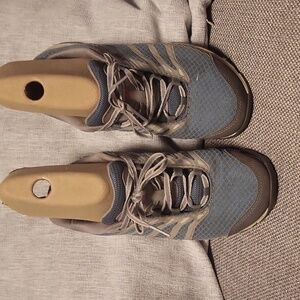 Columbia Light Hikers Size 8